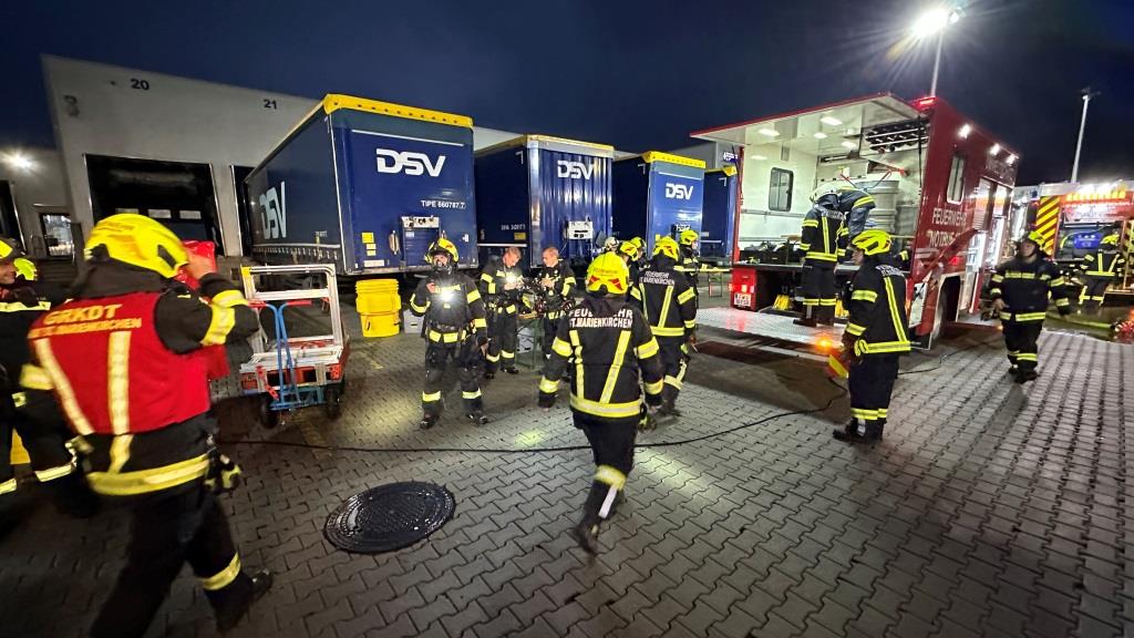 Brandschutzübung bei Spedition DSV
